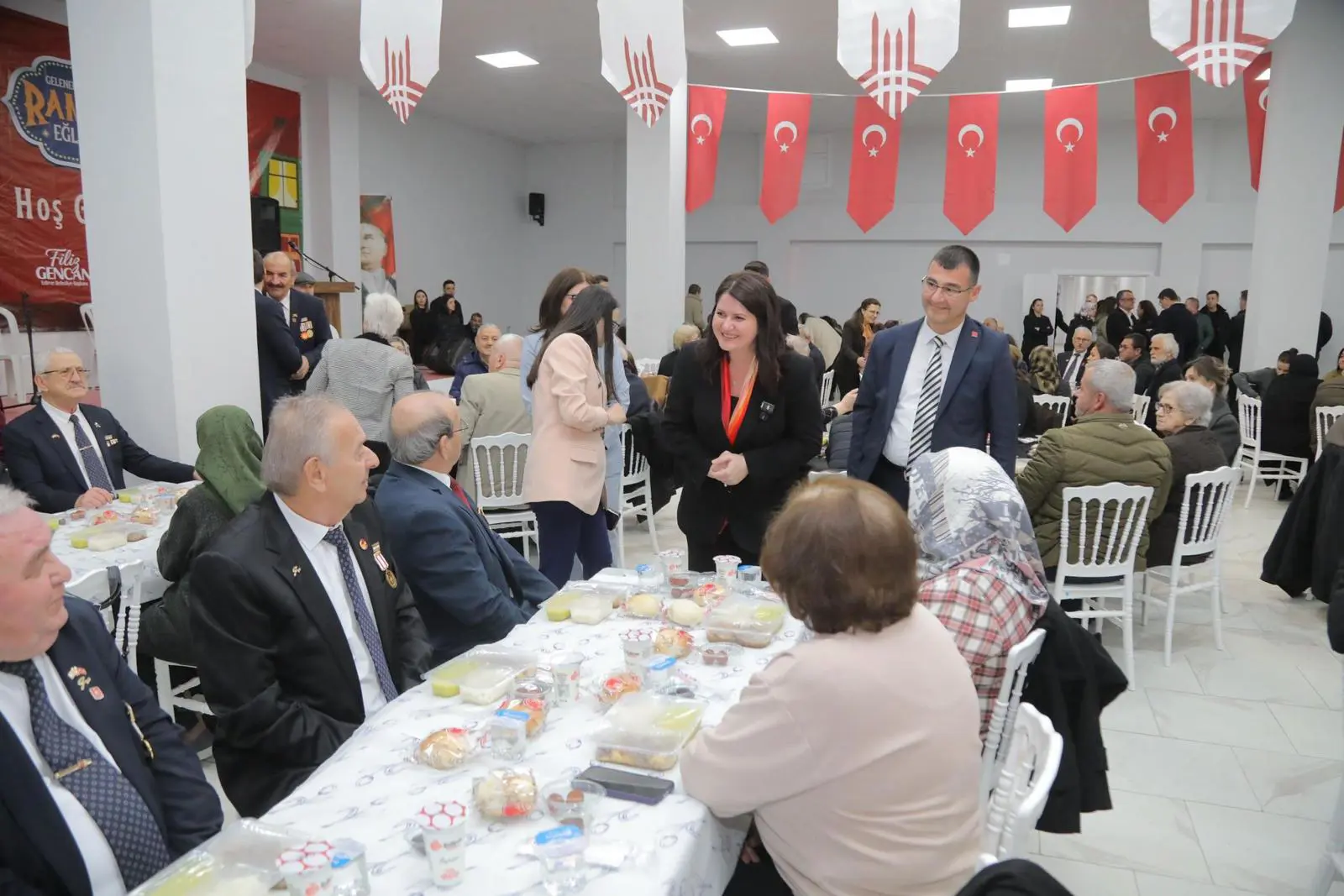 Edirne Belediyesi’nden Şehit, Gazi, Polis ve Emekli Astsubay Ailelerine İftar galeri görseli